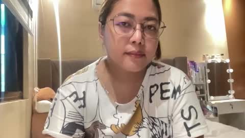 Curvy online show from October 3, 3:03 am