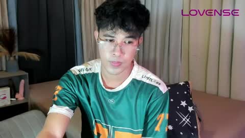 asiancum_peter online show from June 5, 2:51 am