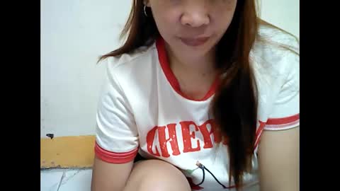 Snapshot of asiancutie143 chatting on October 15, 7:03 pm asiancutie143 online show from October 15, 7:03 pm