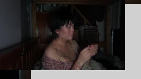 Snapshot of asiancutieyuki chatting on June 2, 4:31 pm asiancutieyuki online show from June 2, 4:31 pm