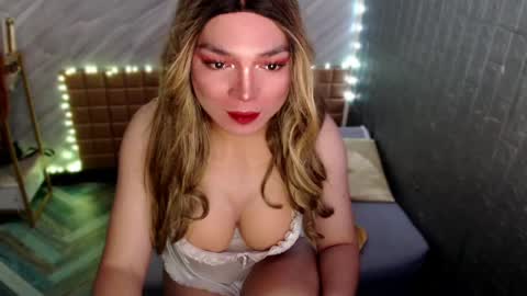 BELLA NOTCH online show from April 5, 5:21 pm