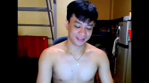 asiandreamboyx online show from May 24, 2:49 am