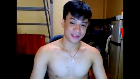 Snapshot of asiandreamboyx chatting on June 5, 4:41 am asiandreamboyx online show from June 5, 4:41 am