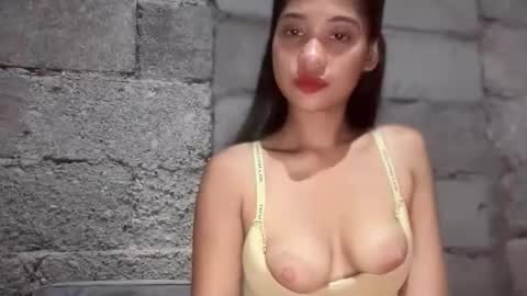Snapshot of asianfuckdolljai chatting on May 18, 2:01 pm asianfuckdolljai online show from May 18, 2:01 pm