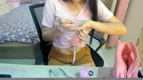 Melody online show from April 8, 11:10 am