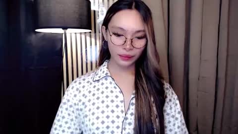 Snapshot of asianhottiesttamira chatting on October 5, 12:14 pm HI IM TAMIRA LOOKING FOR SERIOUS RELATIONSHIP online show from October 5, 12:14 pm