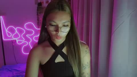 Snapshot of asianhottiesttamira chatting on February 12, 7:03 am HI IM TAMIRA LOOKING FOR SERIOUS RELATIONSHIP online show from February 12, 7:03 am