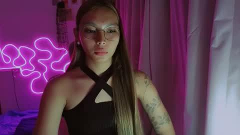 Snapshot of asianhottiesttamira chatting on February 14, 5:15 am HI IM TAMIRA LOOKING FOR SERIOUS RELATIONSHIP online show from February 14, 5:15 am