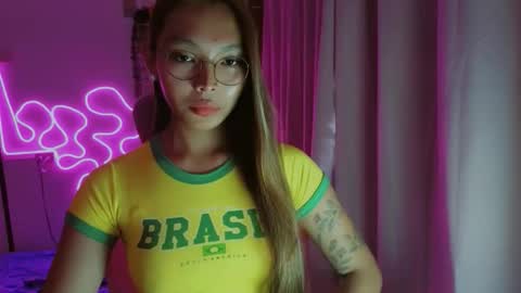 Snapshot of asianhottiesttamira chatting on February 16, 6:31 am HI IM TAMIRA LOOKING FOR SERIOUS RELATIONSHIP online show from February 16, 6:31 am