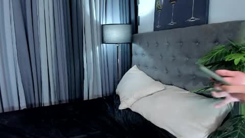 KIM online show from March 29, 9:15 pm