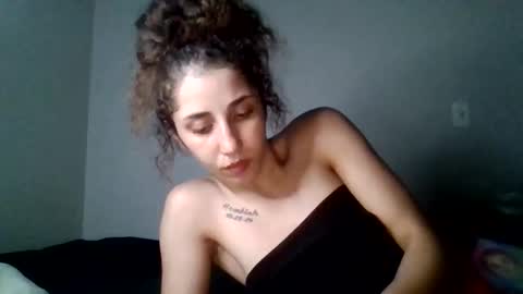 asianicolee online show from April 24, 4:37 am