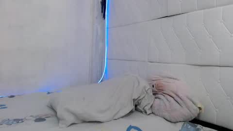 Snapshot of asianjas11 chatting on June 7, 7:28 pm JASPER online show from June 7, 7:28 pm