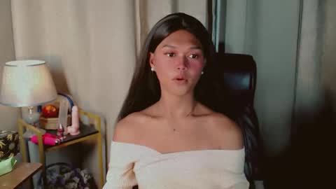 Snapshot of asiankianna chatting on May 19, 11:49 am Kianna online show from May 19, 11:49 am