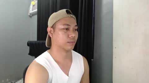 Snapshot of asianlatinoboy chatting on July 28, 6:53 am Josh online show from July 28, 6:53 am