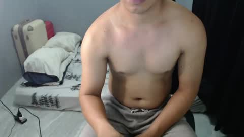 Snapshot of asianlatinoboy chatting on July 28, 8:52 pm Josh online show from July 28, 8:52 pm