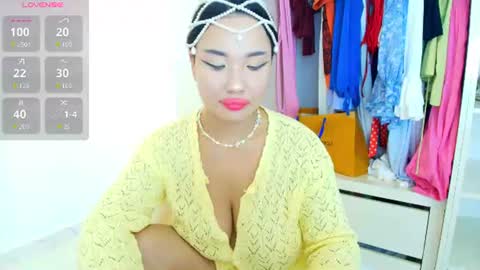 Snapshot of asianlumi chatting on August 1, 3:55 pm asianlumi online show from August 1, 3:55 pm