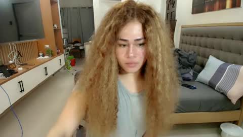 Snapshot of asiannaughtyerika chatting on January 14, 1:17 pm ERIKA 3 online show from January 14, 1:17 pm