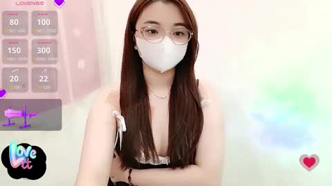 Snapshot of asianniky chatting on October 6, 12:19 am asianniky online show from October 6, 12:19 am