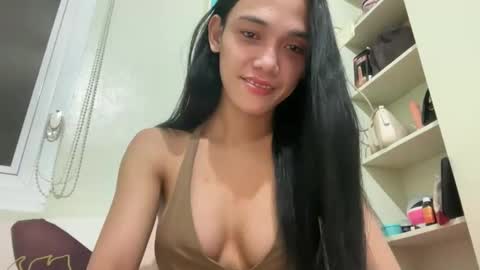 Snapshot of asianpinay1229 chatting on October 15, 6:52 pm Patricia online show from October 15, 6:52 pm