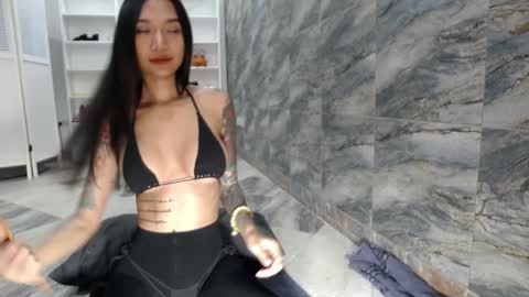 Snapshot of asianqueen93 chatting on December 1, 5:13 pm Jeje   special     online show from December 1, 5:13 pm