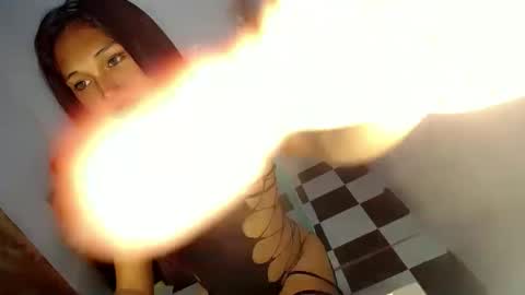 Snapshot of asiantarzan chatting on February 16, 6:32 am jane18 online show from February 16, 6:32 am