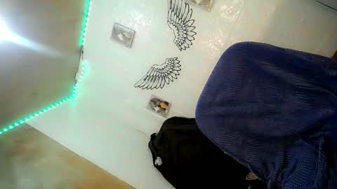 Snapshot of asiantarzan chatting on October 26, 12:49 am jane18 online show from October 26, 12:49 am