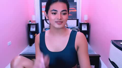 Snapshot of asianverstwink chatting on May 16, 6:43 am asianverstwink online show from May 16, 6:43 am