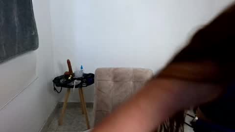 Asiri  online show from April 8, 10:54 pm