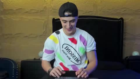 Aslan  online show from March 19, 2:15 am