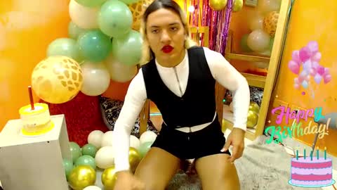 Snapshot of aslyhernandez chatting on January 16, 2:08 pm ASLY online show from January 16, 2:08 pm