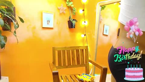 Snapshot of aslyhernandez chatting on January 18, 11:54 am ASLY online show from January 18, 11:54 am