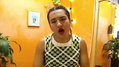 Snapshot of aslyhernandez chatting on January 22, 5:59 pm ASLY online show from January 22, 5:59 pm