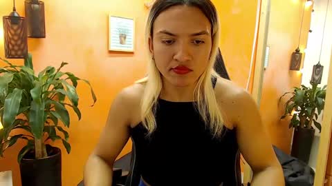 Snapshot of aslyhernandez chatting on January 24, 2:08 pm ASLY online show from January 24, 2:08 pm