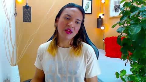 Snapshot of aslyhernandez chatting on September 11, 12:05 pm ASLY online show from September 11, 12:05 pm