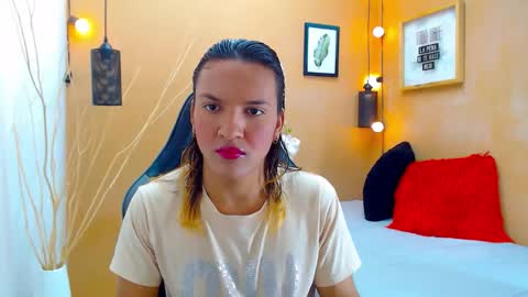 Snapshot of aslyhernandez chatting on September 20, 12:17 pm ASLY online show from September 20, 12:17 pm