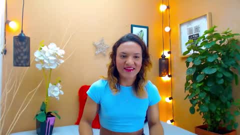 Snapshot of aslyhernandez chatting on September 30, 11:59 am ASLY online show from September 30, 11:59 am