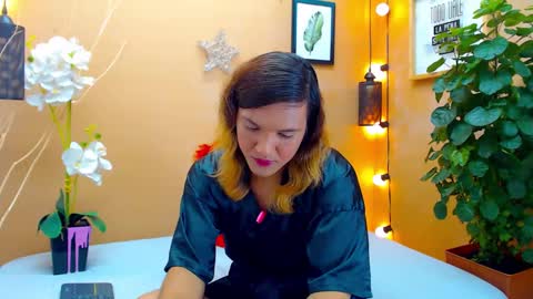 Snapshot of aslyhernandez chatting on October 9, 3:21 pm ASLY online show from October 9, 3:21 pm