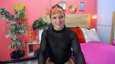 Snapshot of aslyhernandez chatting on February 28, 11:33 am ASLY online show from February 28, 11:33 am