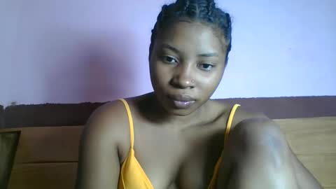 asmiraa online show from March 12, 10:43 am