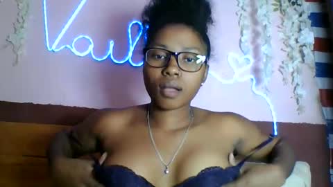 Snapshot of asmiraa chatting on June 10, 6:18 pm asmiraa online show from June 10, 6:18 pm