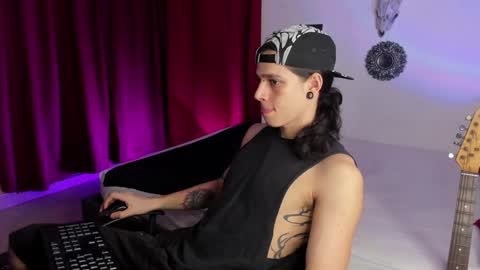 asmodeuszz online show from January 20, 5:26 am