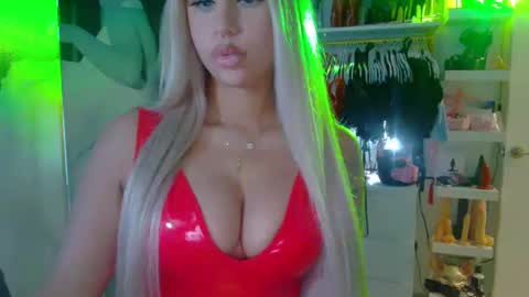 iwantaspen online show from February 25, 9:46 pm