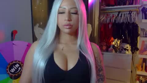 iwantaspen online show from September 26, 1:09 am