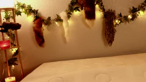 Aspie Land online show from February 20, 2:19 am