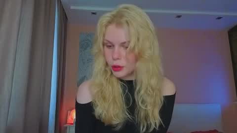 Snapshot of ass_latte chatting on May 29, 7:06 am Sasha online show from May 29, 7:06 am