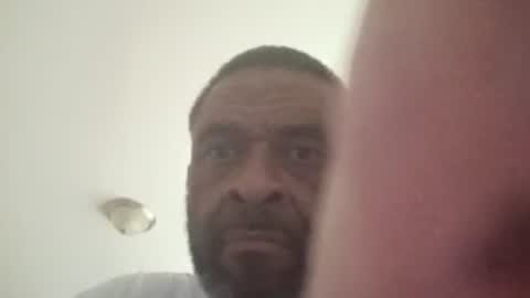Snapshot of assetr69er chatting on July 13, 4:43 pm assetr69er online show from July 13, 4:43 pm