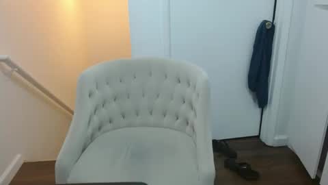 latex online show from April 16, 2:45 am