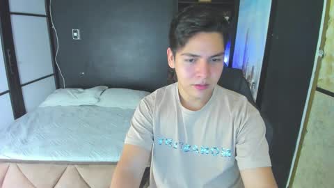 astablack_ online show from September 10, 4:01 am