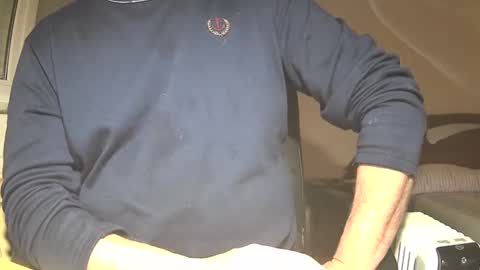 Snapshot of astelover chatting on December 19, 8:55 pm astelover online show from December 19, 8:55 pm