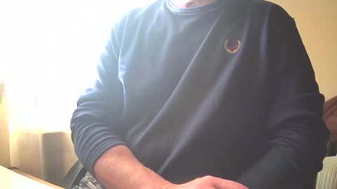 Snapshot of astelover chatting on December 25, 2:23 pm astelover online show from December 25, 2:23 pm